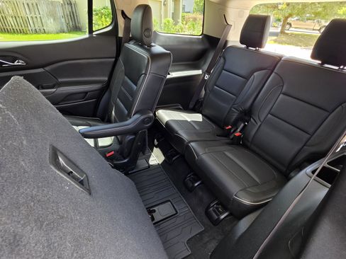 Used 2018 GMC Acadia Denali w/ Technology Package image 16