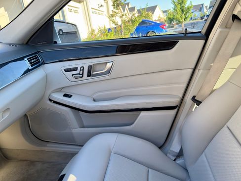 Used 2014 Mercedes-Benz E 350 Sedan image 10