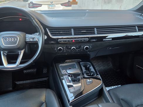 Used 2017 Audi Q7 3.0T Premium Plus image 5