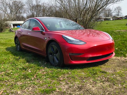 Used 2018 Tesla Model 3 Long Range image 2