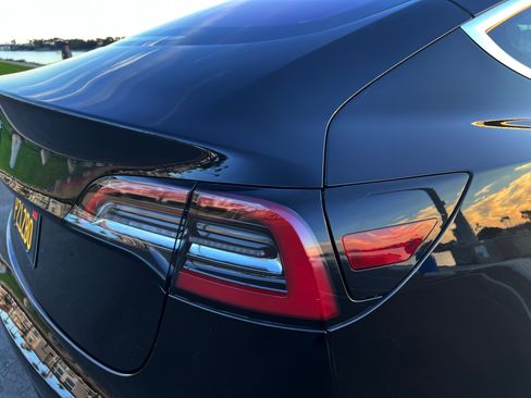 Used 2018 Tesla Model 3 Long Range image 13