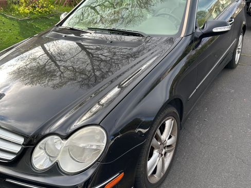 Used 2006 Mercedes-Benz CLK 350 Coupe image 2