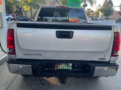 Used 2011 GMC Sierra 1500 SLE w/ Power Tech Package image 10