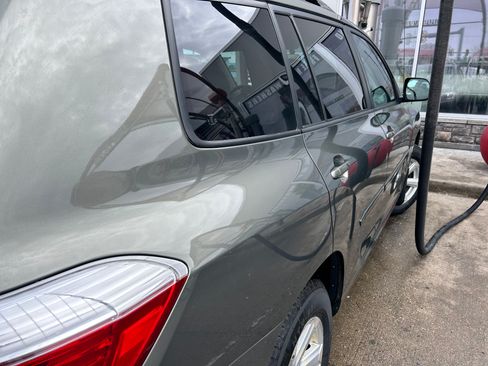 Used 2009 Toyota Highlander 4WD image 2