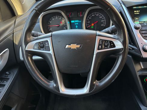 Used 2017 Chevrolet Equinox LT w/ Convenience Package image 1