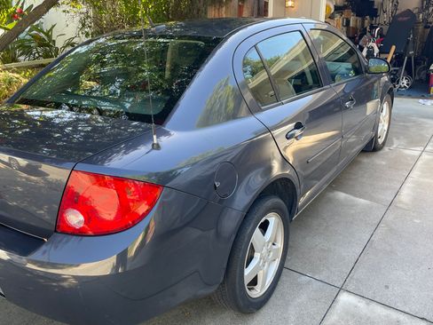 Used 2009 Chevrolet Cobalt LT w/ Preferred Equipment Group image 4