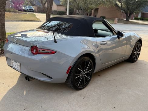 Used 2024 MAZDA MX-5 Miata Grand Touring w/ Weather Package image 17