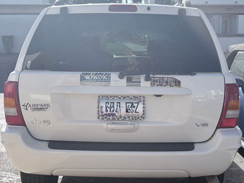 Used 2000 Jeep Grand Cherokee Limited image 8