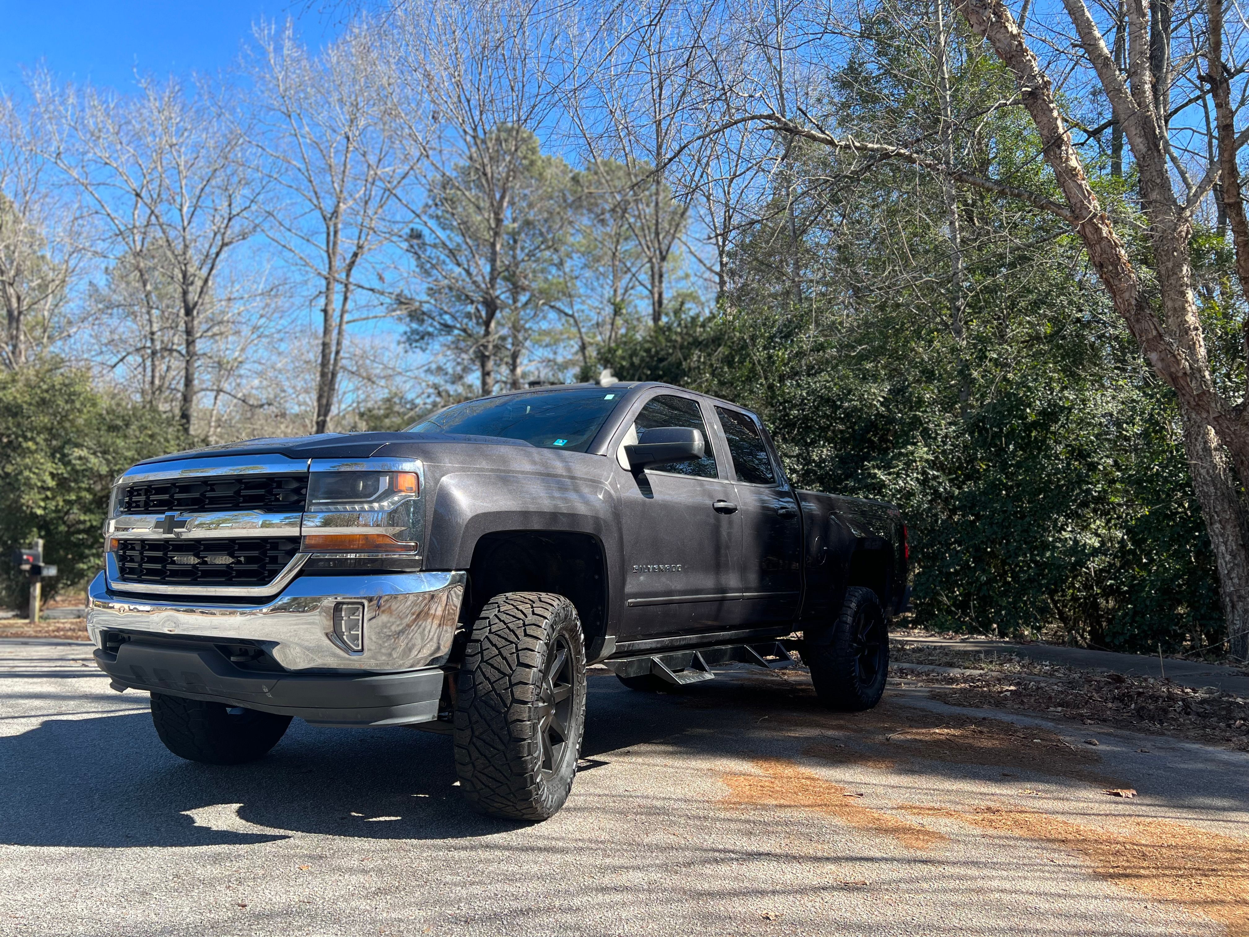 Used 2016 Chevrolet Silverado 1500 LT w/ All Star Edition AWD/4WD image 4