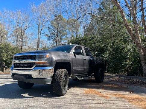 Used 2016 Chevrolet Silverado 1500 LT w/ All Star Edition AWD/4WD image 4