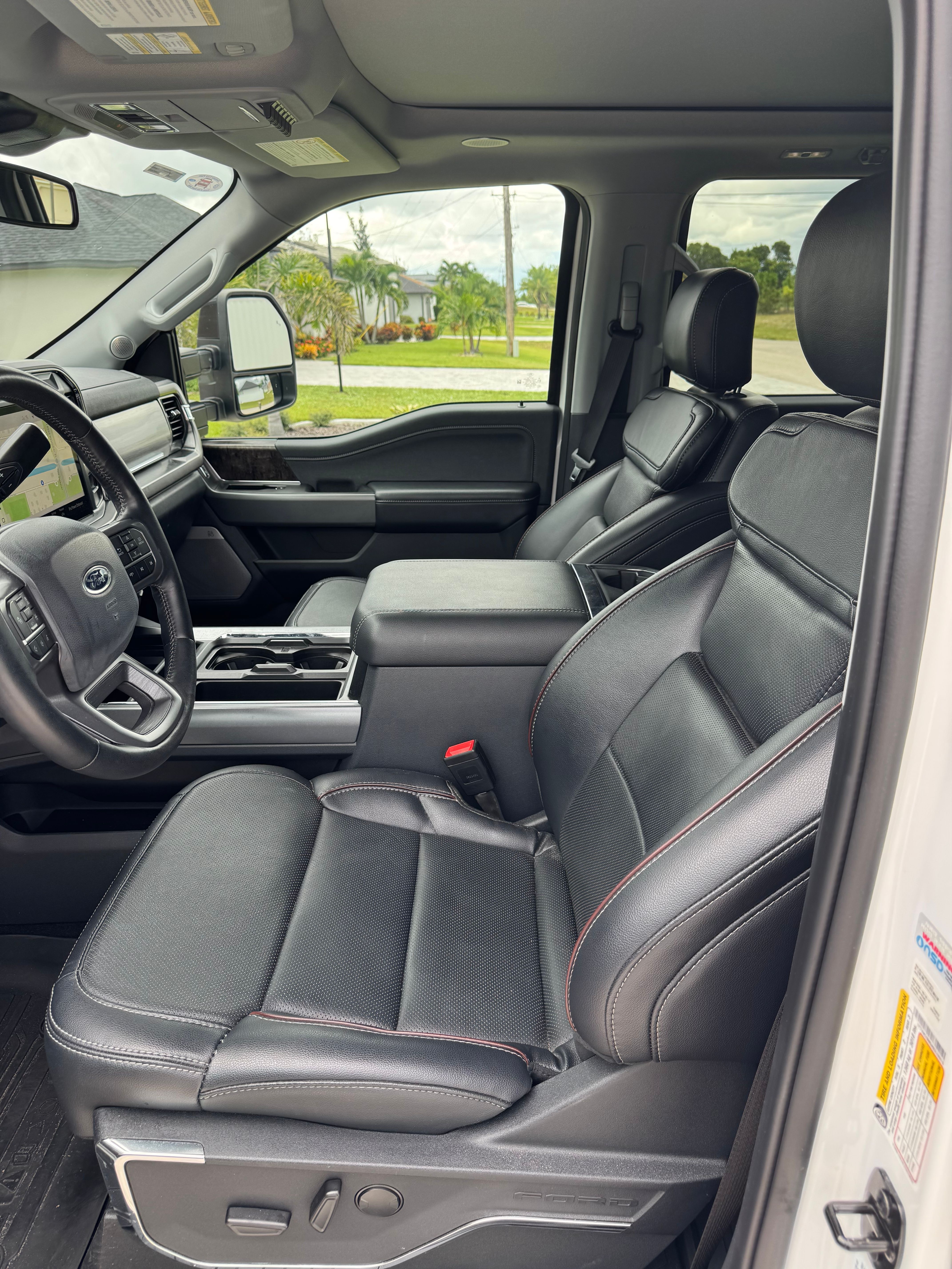 Used 2024 Ford F250 Lariat w/ Lariat Ultimate Package AWD/4WD image 18