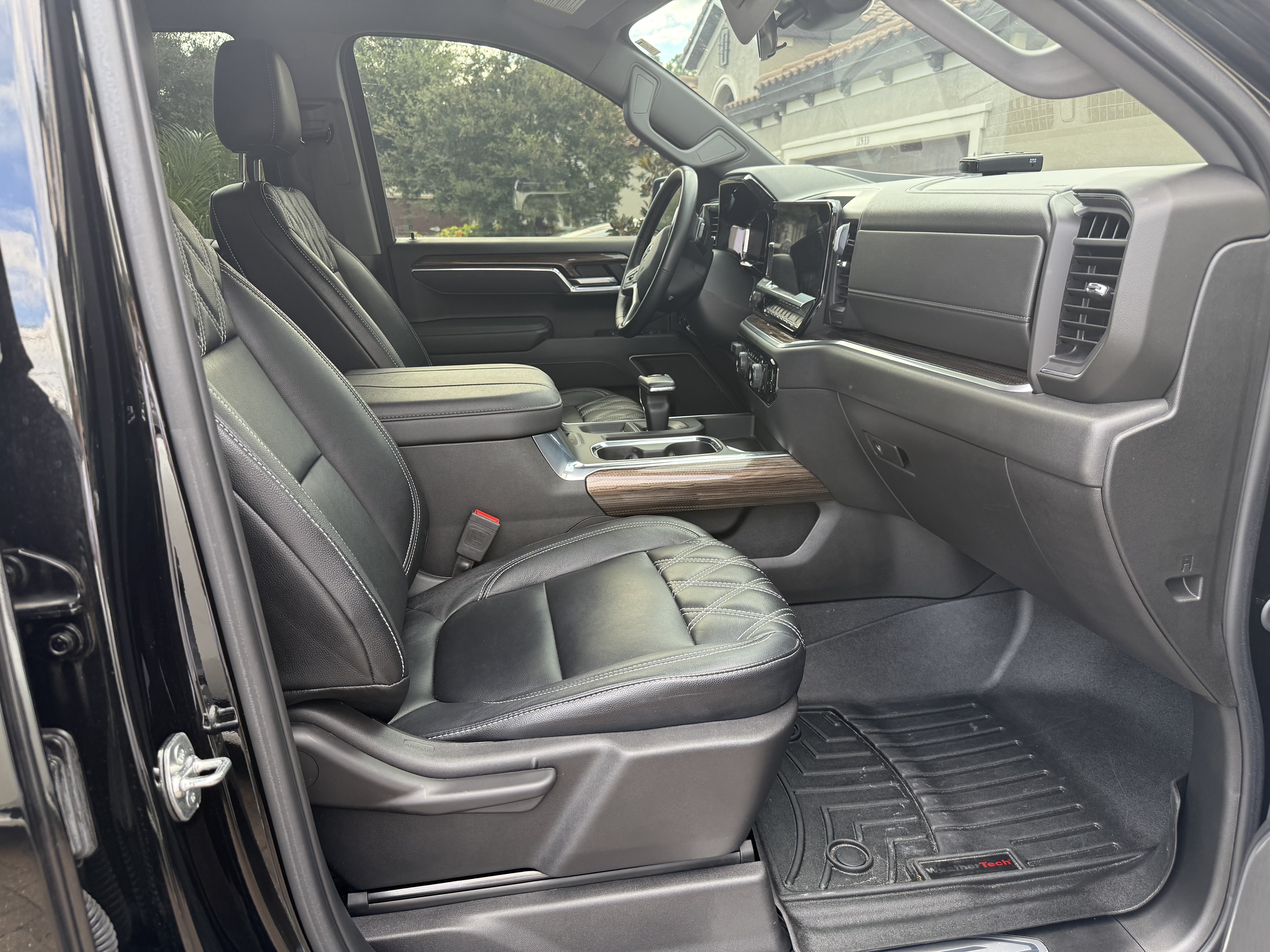 Used 2025 Chevrolet Silverado 1500 RST AWD/4WD image 11