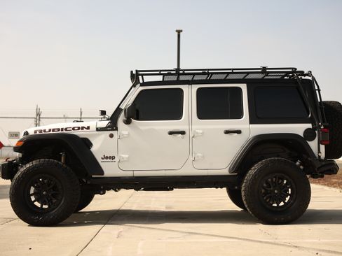 Used 2024 Jeep Wrangler Unlimited Rubicon w/ Capability Package image 10