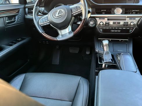 Used 2016 Lexus ES 350 w/ Navigation System Package FWD image 15