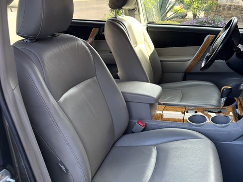 Used 2009 Toyota Highlander Hybrid image 10