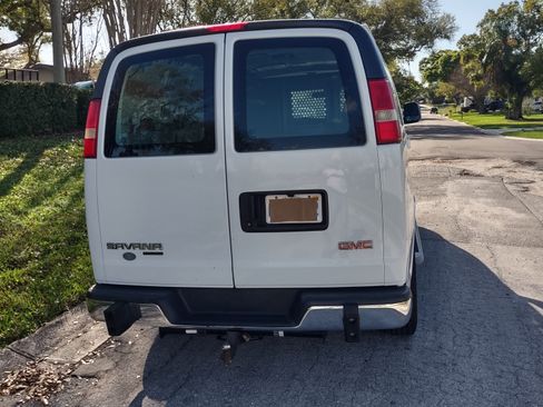 Used 2015 GMC Savana 2500 image 6
