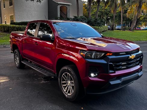 Used 2023 Chevrolet Colorado LT w/ LT Convenience Package image 8