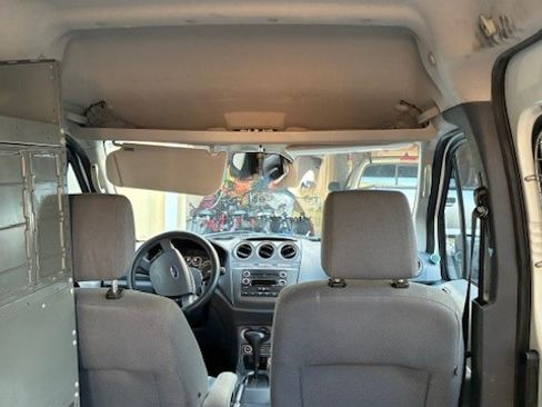 Used 2013 Ford Transit Connect XLT image 5