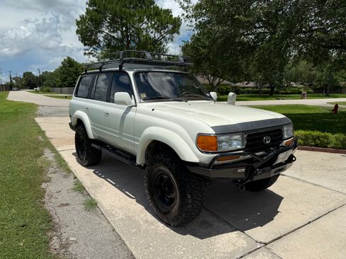 Used 1996 Toyota Land Cruiser image 1