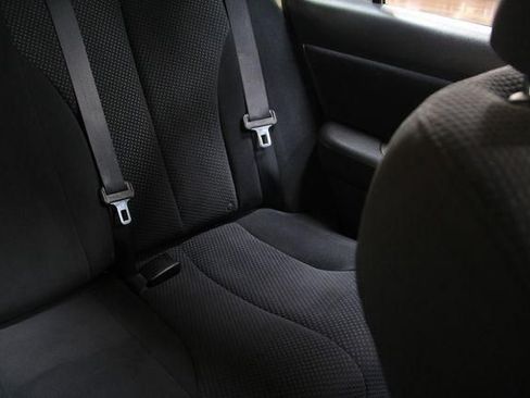 Used 2012 Nissan Versa 1.8 S w/ Plus Pkg image 17