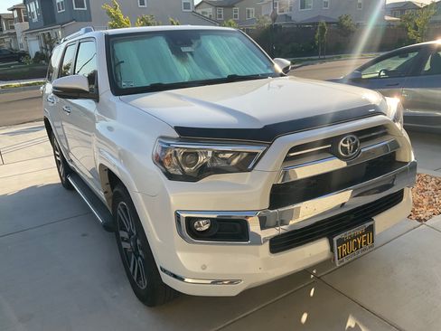 Used 2022 Toyota 4Runner Limited AWD/4WD image 13