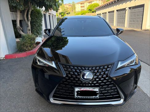 Used 2020 Lexus UX 250h w/ Premium Package AWD/4WD image 6