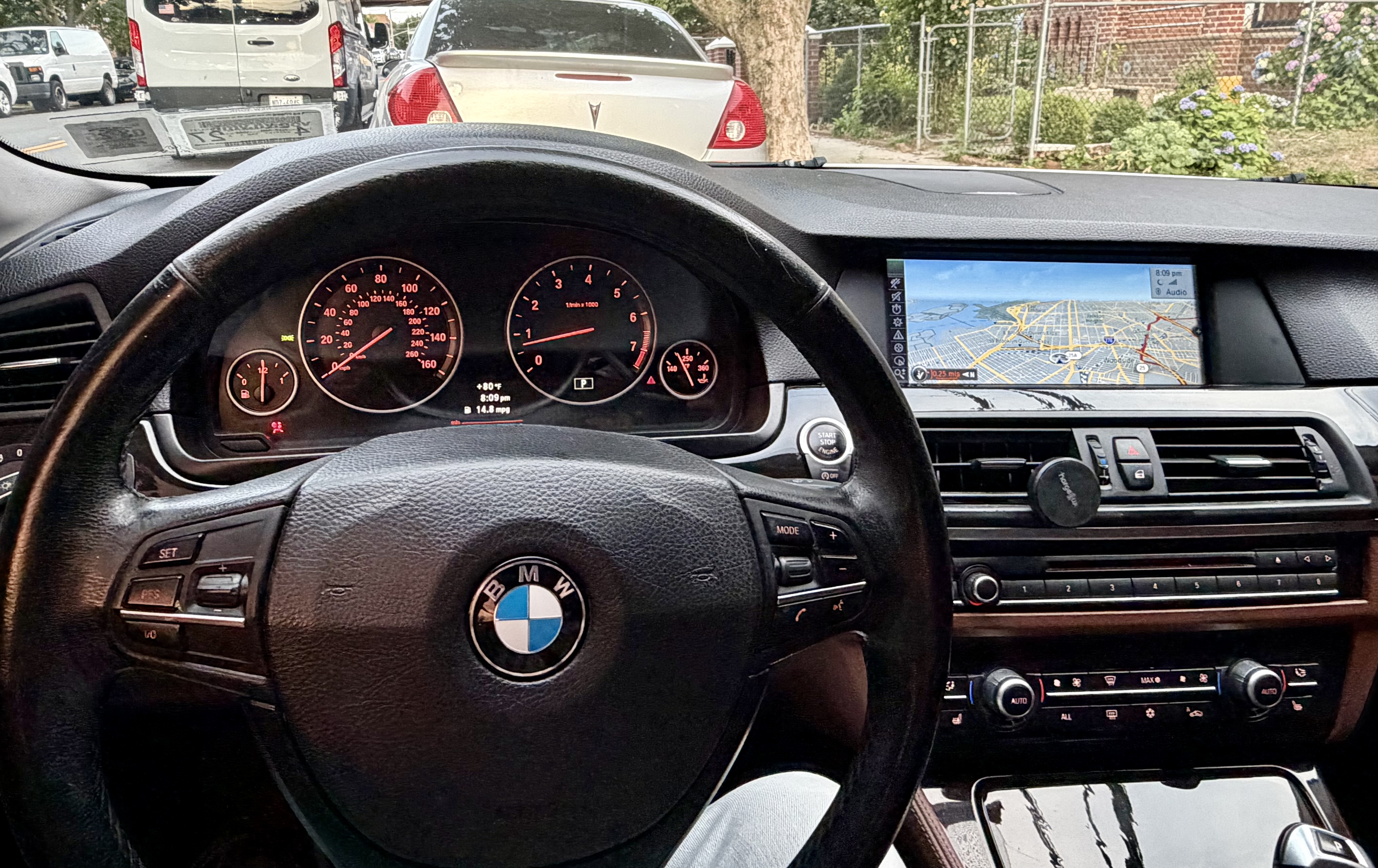 Used 2012 BMW 528i xDrive Sedan AWD/4WD image 16