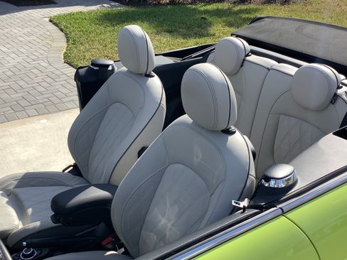 Used 2023 MINI Cooper S w/ Signature Upholstery Package image 18