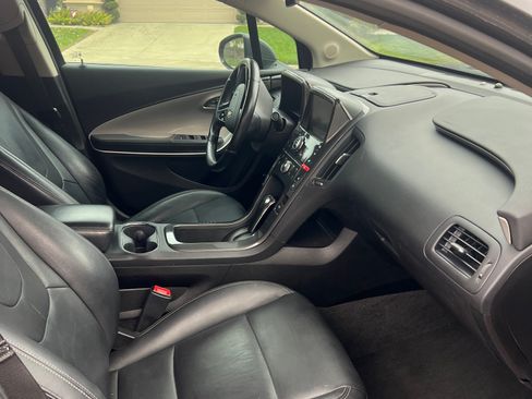 Used 2014 Chevrolet Volt Premium w/ Premium Trim Package image 11