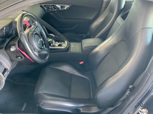 Used 2016 Jaguar F-TYPE Coupe image 9