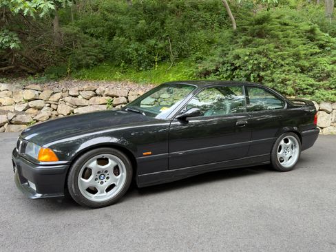 Used 1999 BMW M3 Coupe RWD image 2