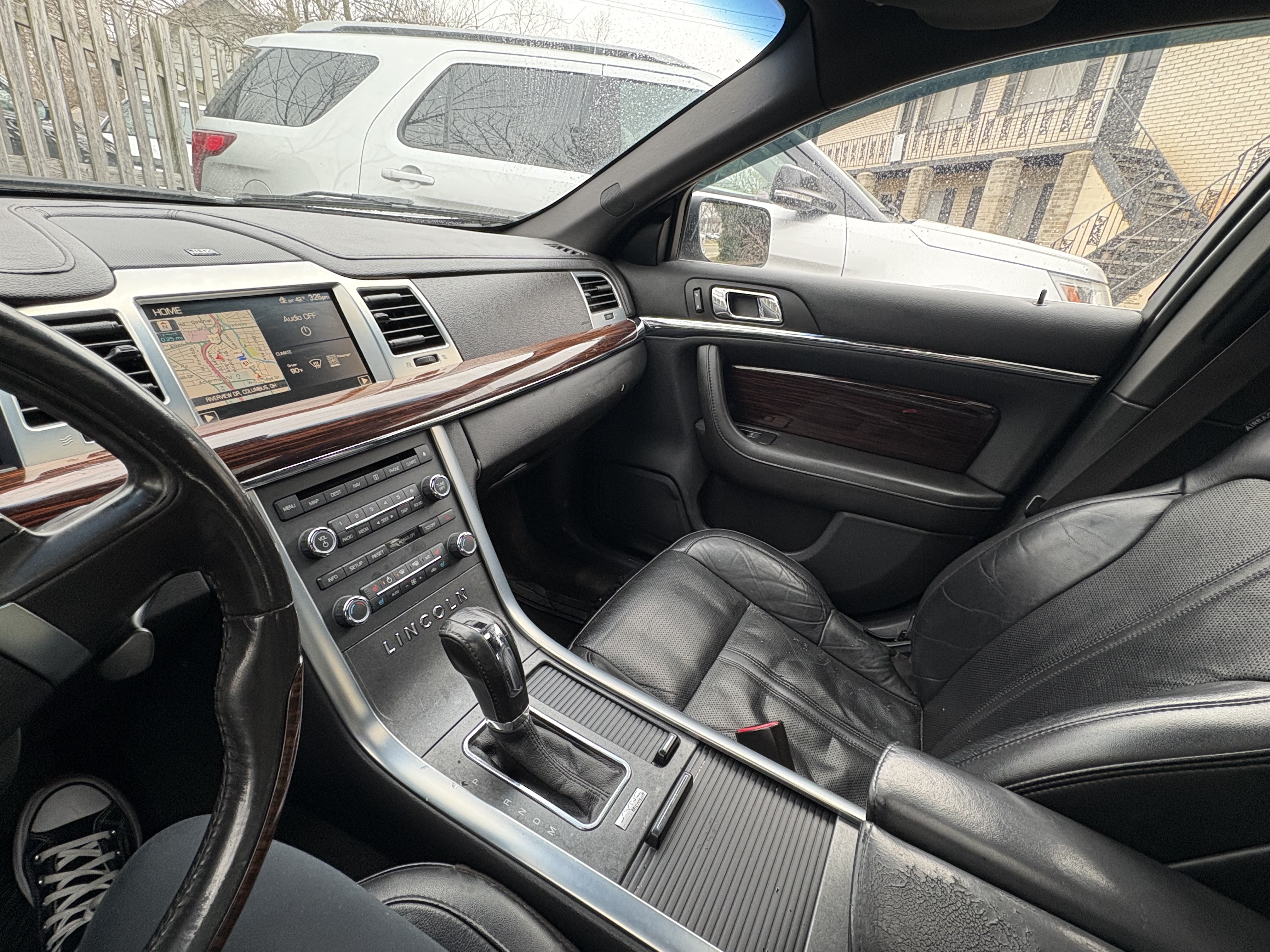 Used 2012 Lincoln MKS FWD image 13