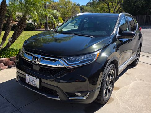 Used 2017 Honda CR-V Touring image 1