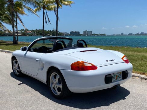 Used 1999 Porsche Boxster RWD image 9