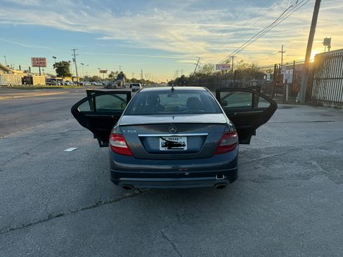 Used 2009 Mercedes-Benz C 350 Sport image 15