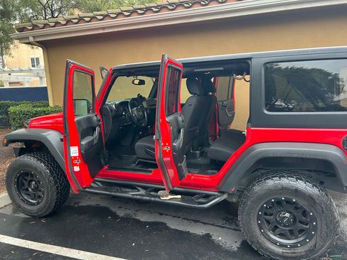 Used 2018 Jeep Wrangler Unlimited Sport S image 10