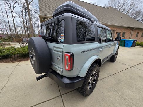 Used 2022 Ford Bronco Outer Banks image 6