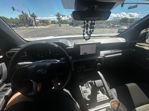 Used 2025 Toyota Tacoma TRD Off-Road image 10