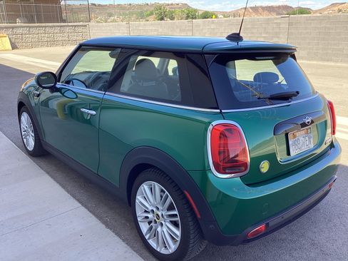 Used 2024 MINI Cooper SE FWD image 16