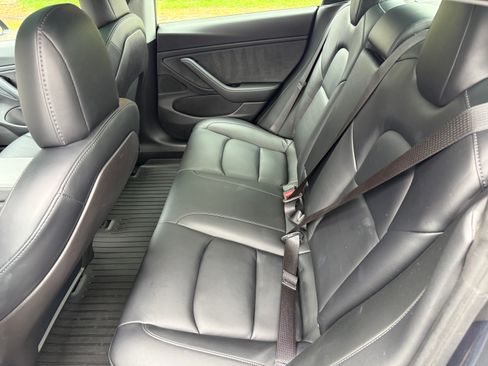 Used 2020 Tesla Model 3 Long Range image 4