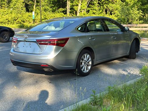 Used 2016 Toyota Avalon XLE FWD image 4
