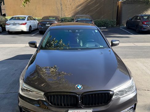 Used 2018 BMW 530e xDrive AWD/4WD image 4