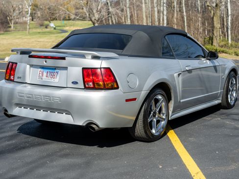 Used 2001 Ford Mustang Cobra image 9