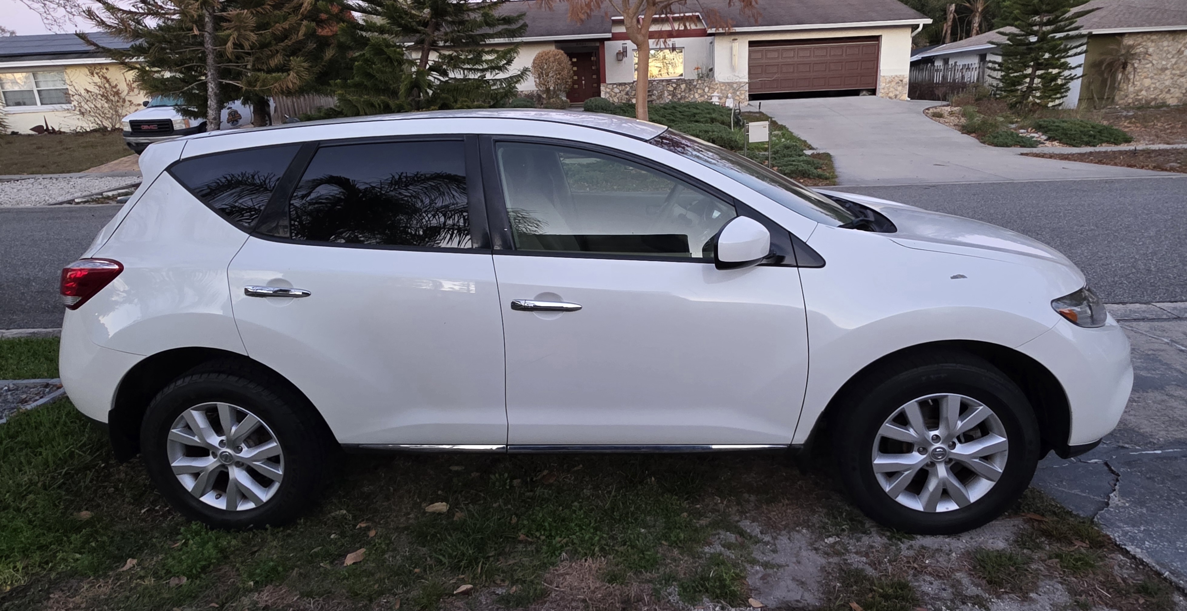 Used 2014 Nissan Murano S FWD image 4