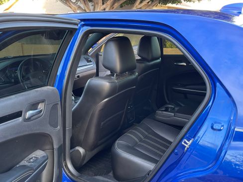 Used 2018 Chrysler 300 S w/ 300S Premium Group image 1