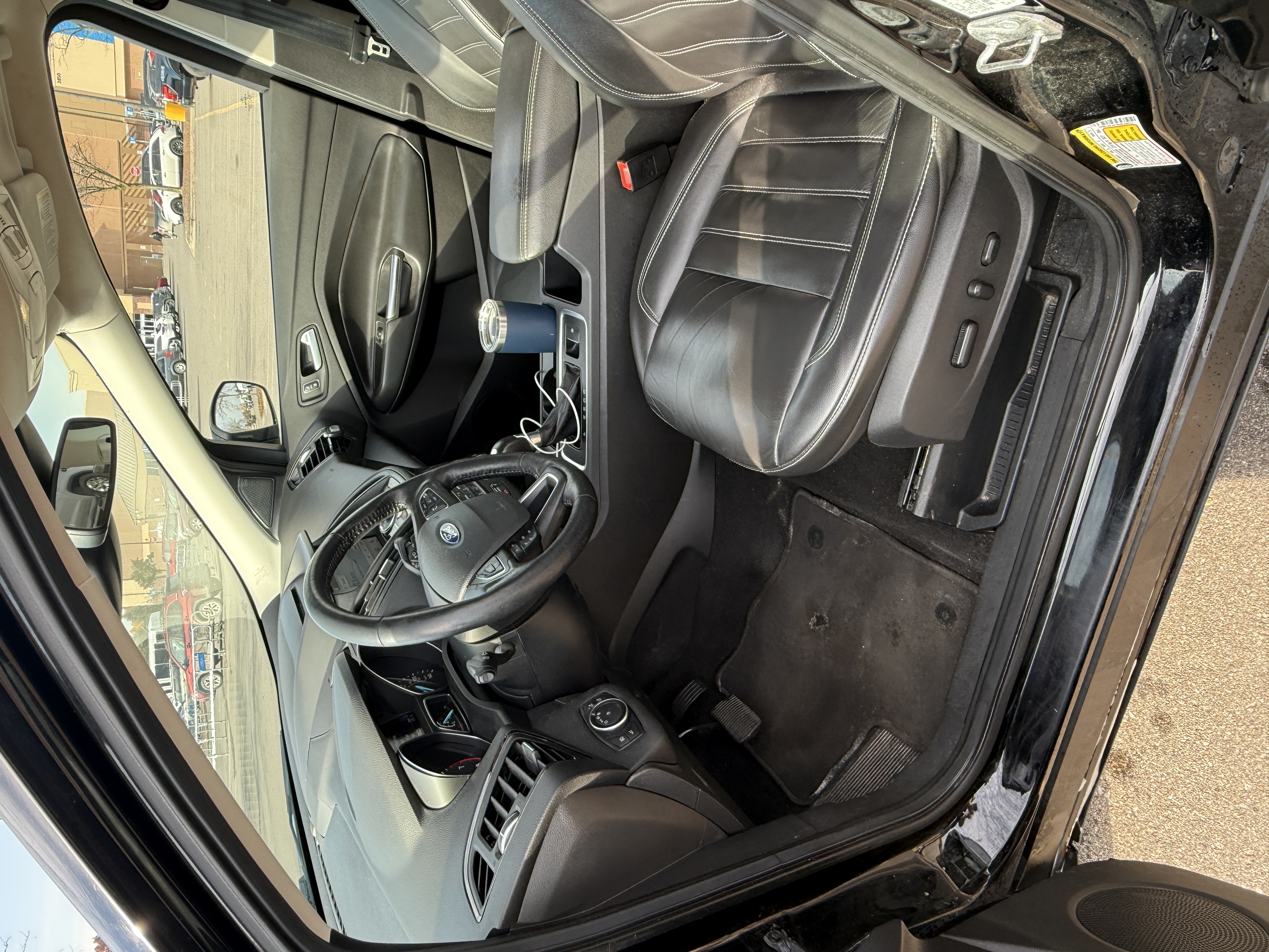Used 2017 Ford Escape Titanium w/ Equipment Group 301A AWD/4WD image 6
