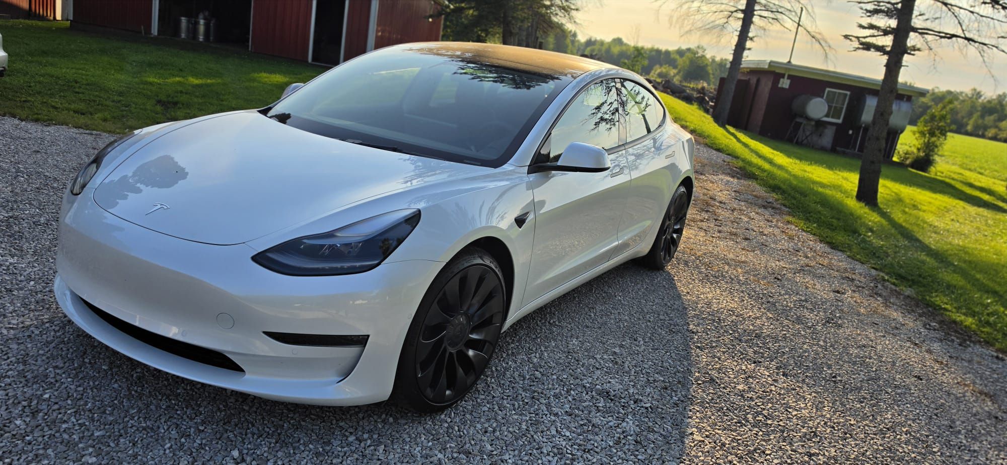 Used 2022 Tesla Model 3 Performance AWD/4WD image 1