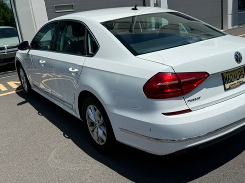 Used 2016 Volkswagen Passat 1.8T S FWD image 6