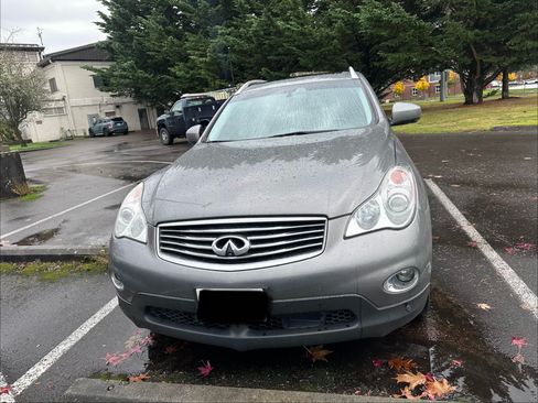 Used 2014 INFINITI QX50 Journey w/ Premium Package image 10