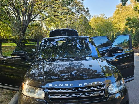 Used 2016 Land Rover Range Rover Sport SE image 8